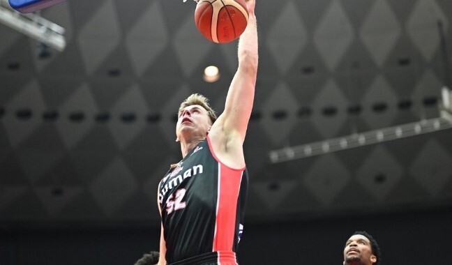 Українці за кордоном: у Геруна 7 очок в чемпіонаті Японії